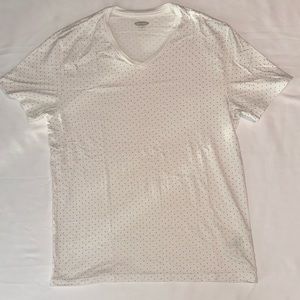 Old Navy T-shirt